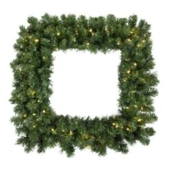Vickerman Pre-Lit Artificial Christmas Wreath (398609)