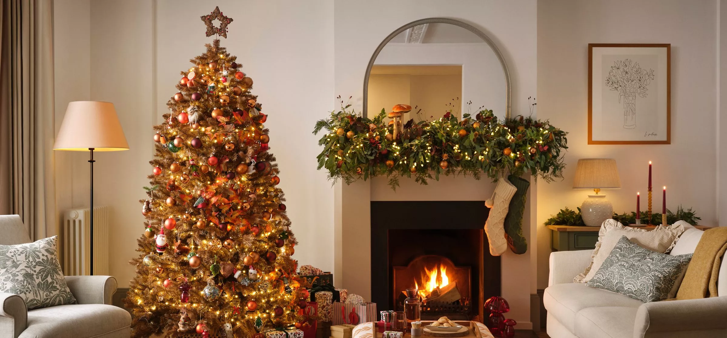 Roman Sales Store -Roman Sales Store editorial christmas decorating ideas and trends hero 031023